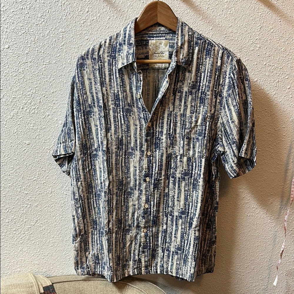 Tasso Elba Island Blue and White Casual Button Down Shirt